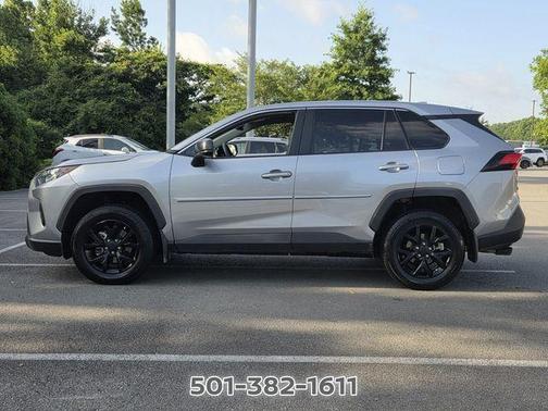Silver Sky Metallic 2022 Toyota RAV4 LE