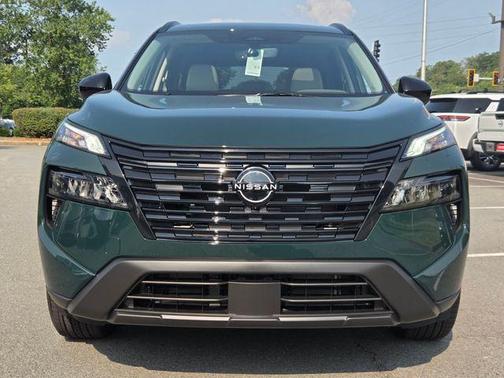 Obsidian Green 2026 Nissan Rogue Dark Armor