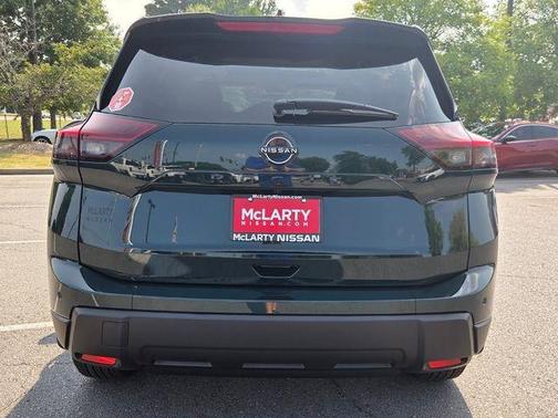Obsidian Green 2026 Nissan Rogue Dark Armor