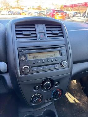 2017 Nissan Versa 1.6 S+