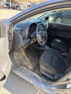 2017 Nissan Versa 1.6 S+