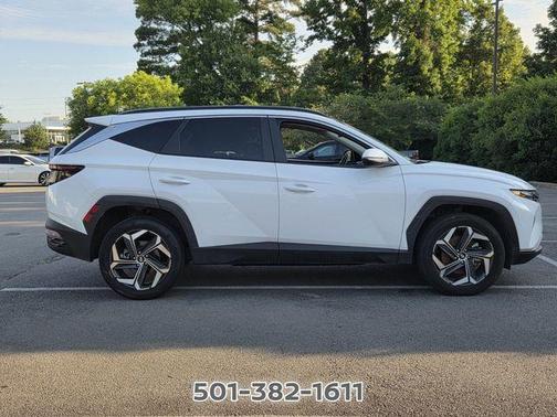 White Pearl 2023 Hyundai TUCSON Hybrid SEL Convenience