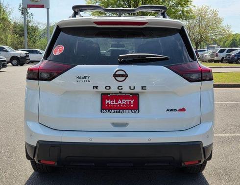 Everest White P 2026 Nissan Rogue Rock Creek