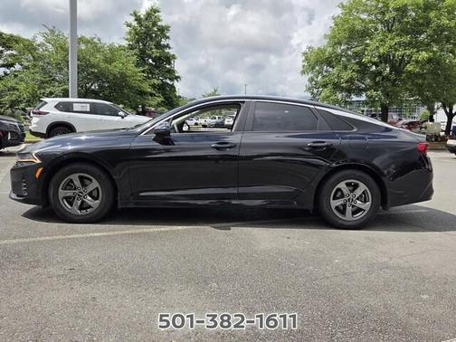 Ebony Black 2022 Kia K5 LXS
