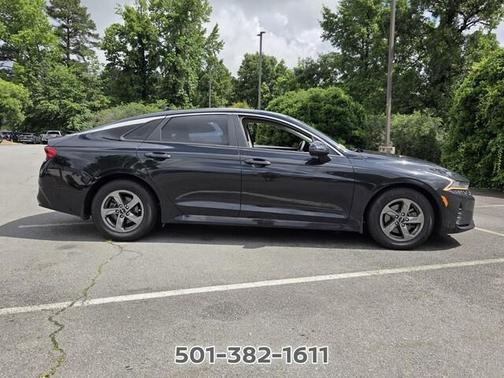 Ebony Black 2022 Kia K5 LXS