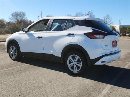 2025 Nissan Kicks Play S