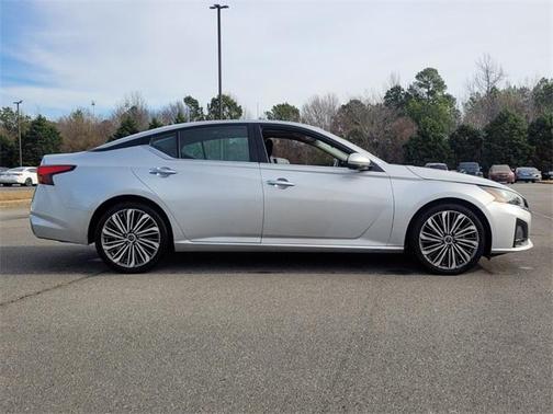 2023 Nissan Altima 2.5 SL