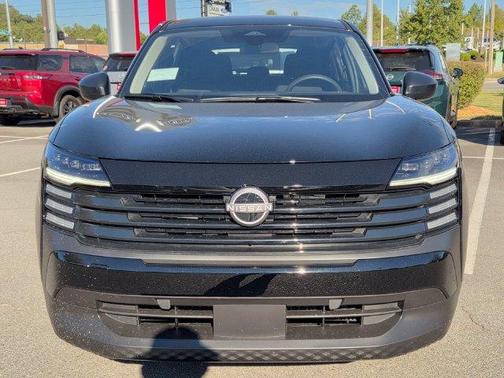 Super Black 2027 Nissan Kicks S