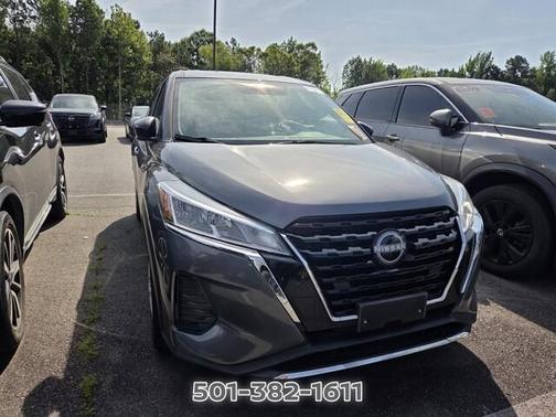 Gun Metallic 2023 Nissan Kicks S