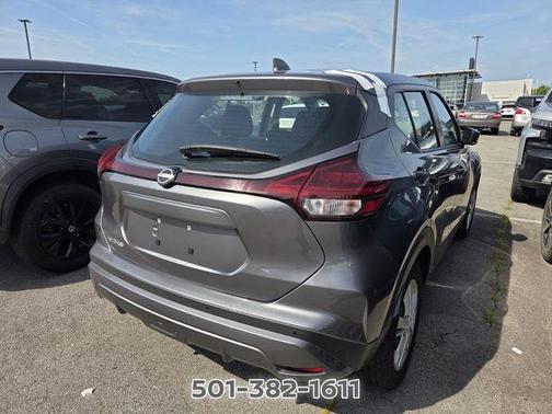 Gun Metallic 2023 Nissan Kicks S