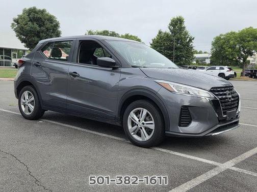 Gun Metallic 2023 Nissan Kicks S