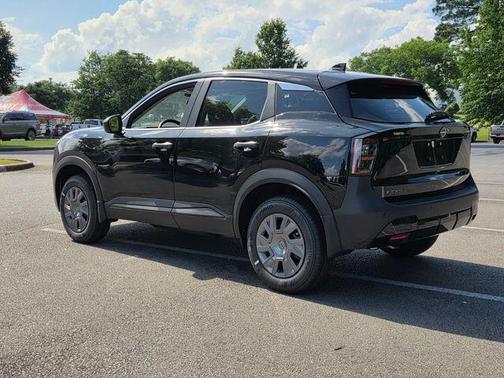 Super Black 2026 Nissan Kicks S