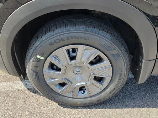 Super Black 2026 Nissan Kicks S