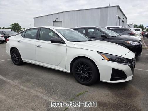 Glacier White 2024 Nissan Altima 2.5 S