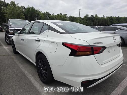 Glacier White 2024 Nissan Altima 2.5 S