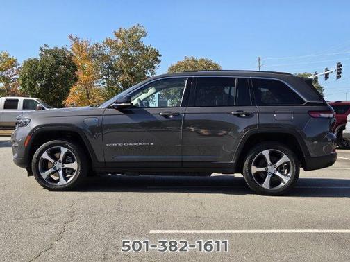 Gray Metallic 2023 Jeep Grand Cherokee 4xe Base