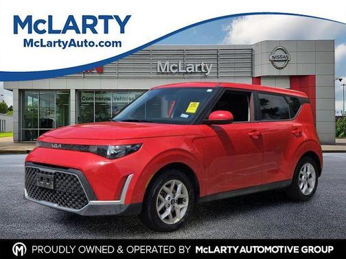 Inferno Red 2023 Kia Soul LX