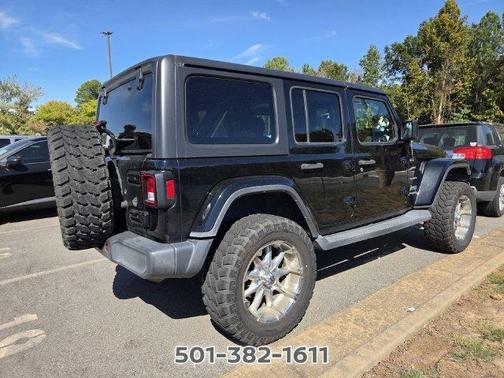 Black Clearcoat 2019 Jeep Wrangler Unlimited Sahara