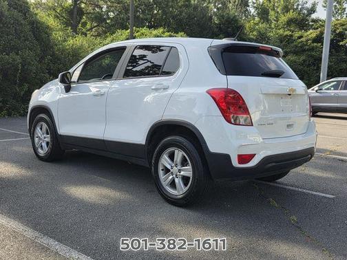 Summit White 2022 Chevrolet Trax LS