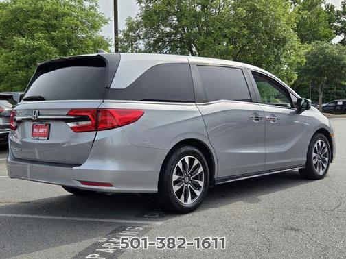 Lunar Silver Metallic 2024 Honda Odyssey EX-L