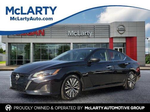Black 2025 Nissan Altima SV