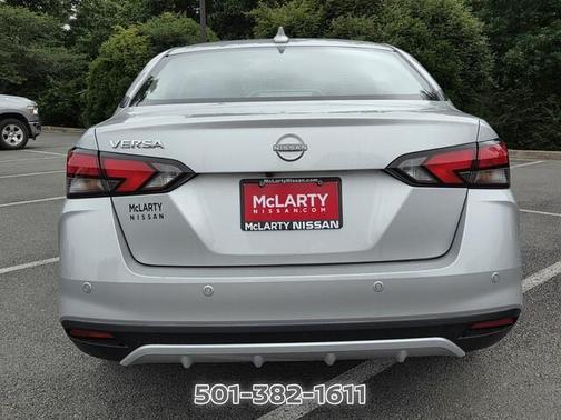 Brilliant Silver Metallic 2025 Nissan Versa 1.6 SV