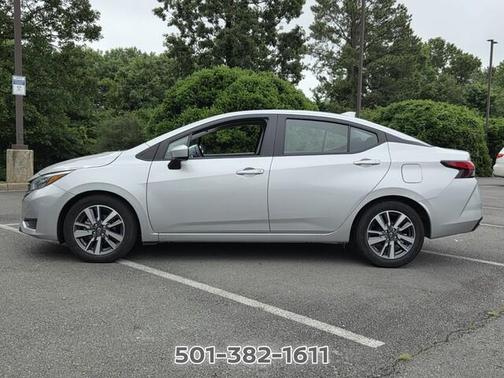 Brilliant Silver Metallic 2025 Nissan Versa 1.6 SV