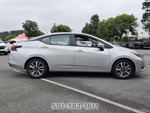 Brilliant Silver Metallic 2025 Nissan Versa 1.6 SV