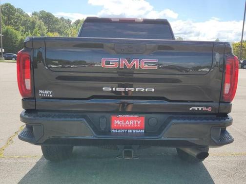 2022 GMC Sierra 2500 AT4