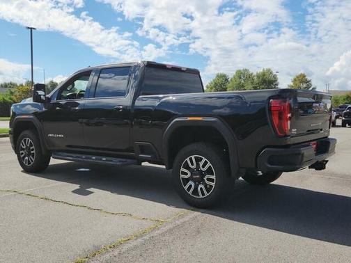 2022 GMC Sierra 2500 AT4