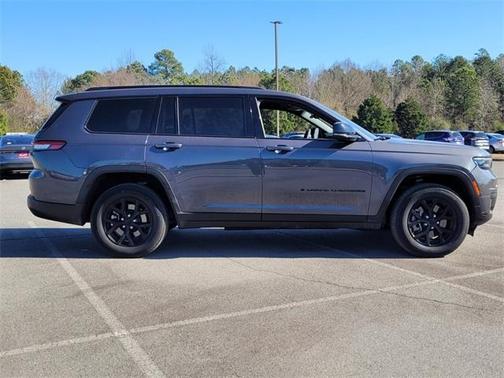 2024 Jeep Grand Cherokee L Laredo