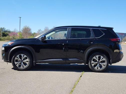 Black 2023 Nissan Rogue SV