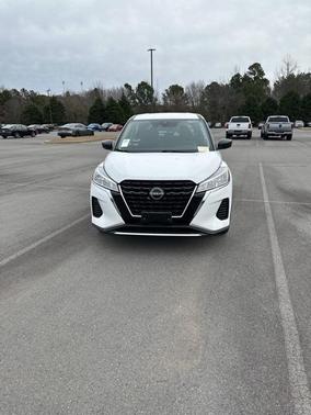2023 Nissan Kicks S