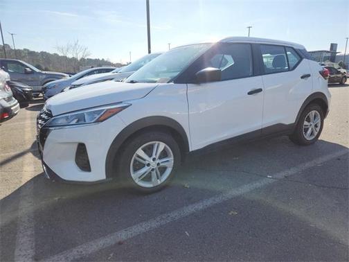 2023 Nissan Kicks S