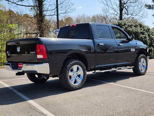 Brilliant Black Crystal Pearlcoat 2017 RAM 1500 Big Horn