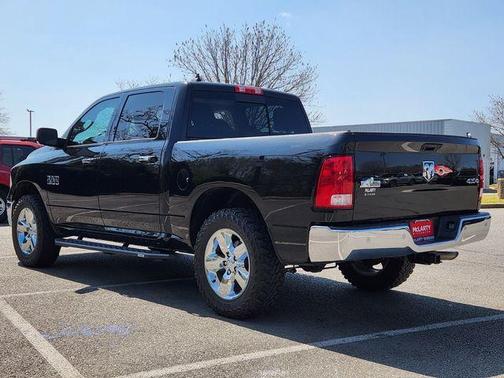 Brilliant Black Crystal Pearlcoat 2017 RAM 1500 Big Horn