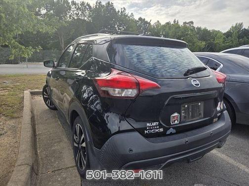 Super Black 2020 Nissan Kicks SV