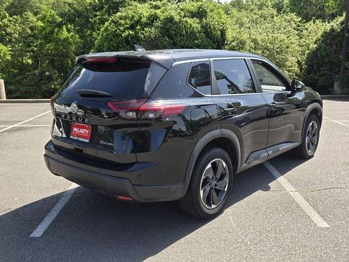 Super Black 2024 Nissan Rogue SV