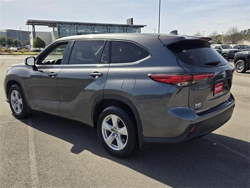 2021 Toyota Highlander LE