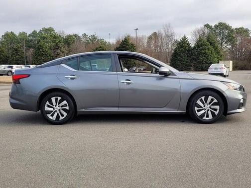 2022 Nissan Altima 2.5 S