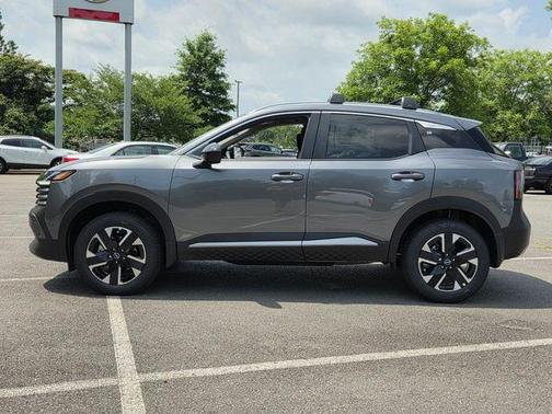 Gun Metallic 2026 Nissan Kicks SV