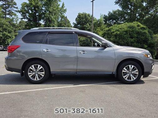 Gun Metallic 2020 Nissan Pathfinder SV