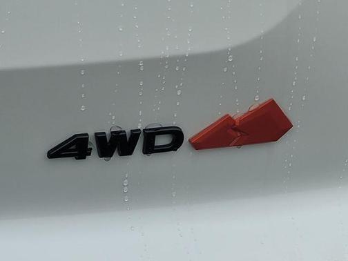 Everest White P 2026 Nissan Pathfinder Rock Creek