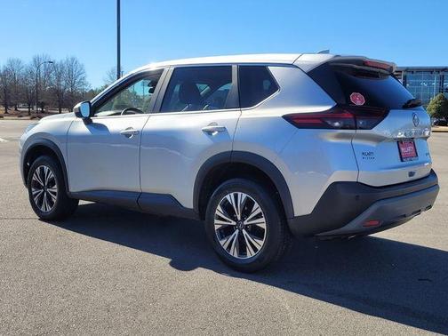 Brilliant Silver Metallic 2023 Nissan Rogue SV