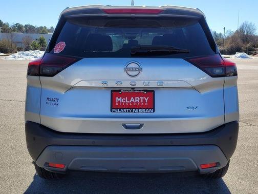 Brilliant Silver Metallic 2023 Nissan Rogue SV