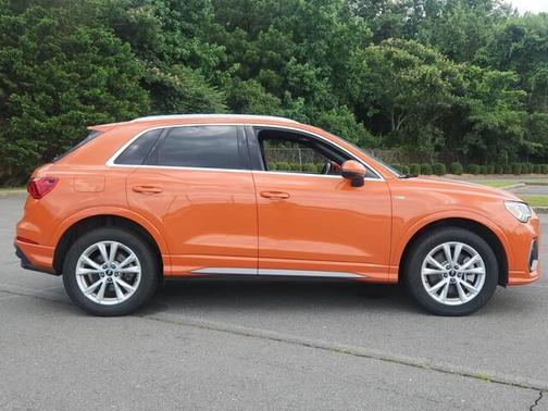 2024 Audi Q3 45 S line Premium