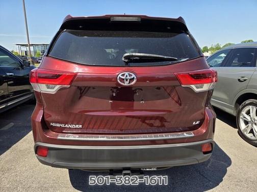 Ooh La La Rouge Mica 2017 Toyota Highlander LE Plus