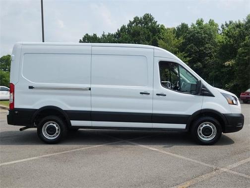 2024 Ford Transit-250 148 WB Medium Roof Cargo