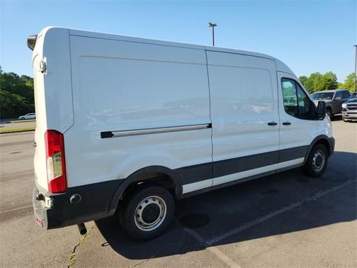 2024 Ford Transit-250 148 WB Medium Roof Cargo