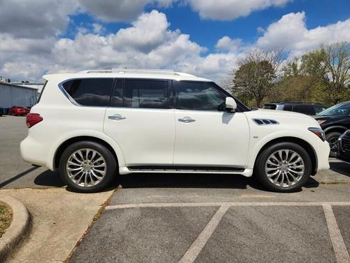 2017 INFINITI QX80 Base